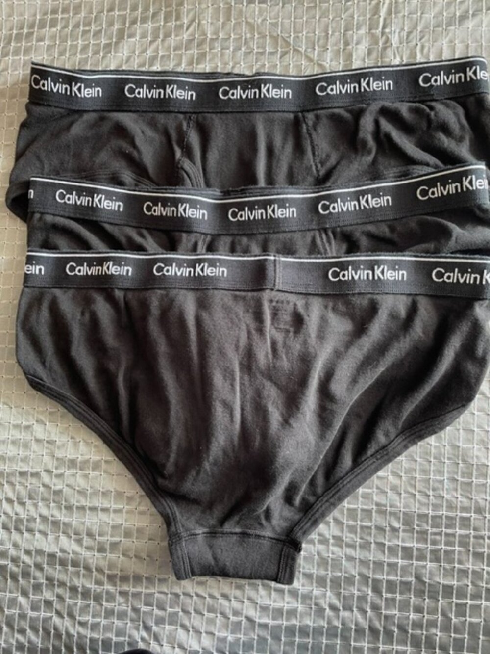 Calvin Klein set of 3 briefs size Large - Picture 2 of 2